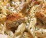 Crockpot Garlic Parmesan Chicken Pasta